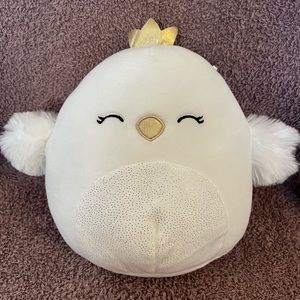 Alyssa the swan squishmallow!
